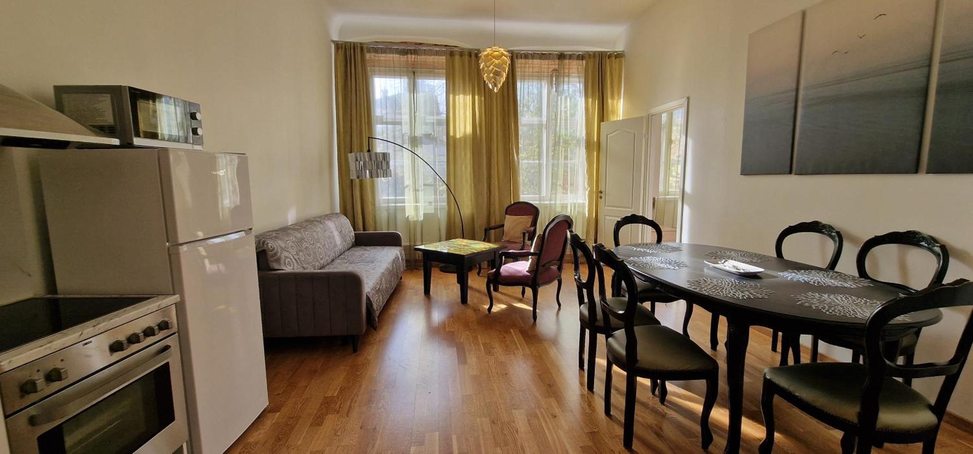 Apartment Old Town Luxury