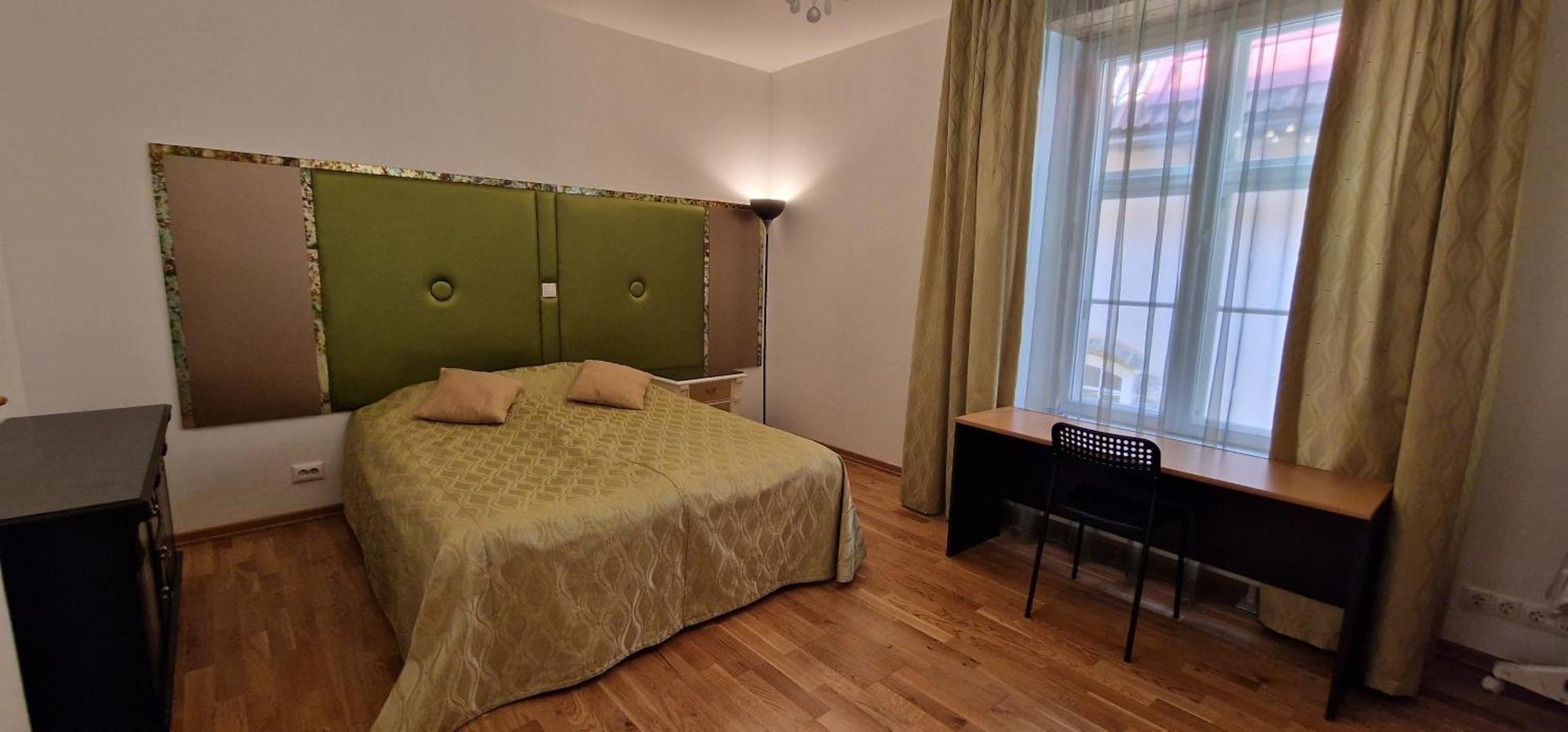 Old Town Luxury Apartment