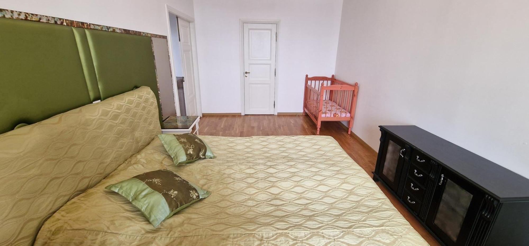 Old Town Luxury Apartment